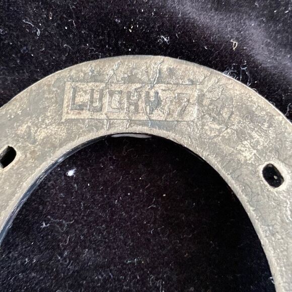 Set of Heavyweight Lucky 7 Horseshoes - Picture 5 of 8